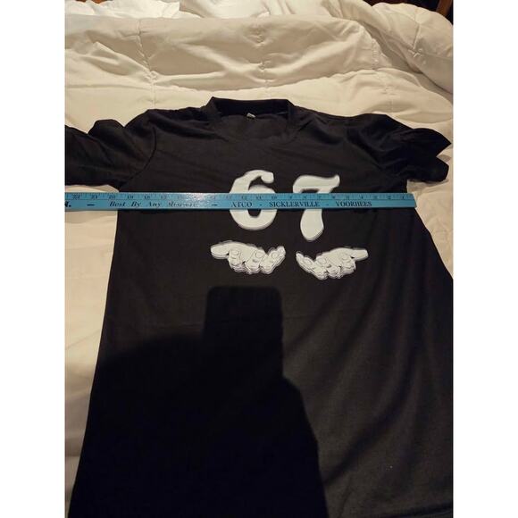 67 Graphic Hands Tee Black Unisex T-Shirt Streetwear Casual Trendy Design Medium - Picture 2 of 3